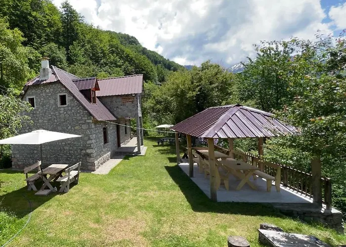 Gjelaj *